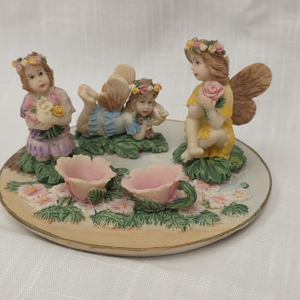 Vintage Fairy Figurine Tea Light Candle Holder Resin Display Plate 3 Fairies Flo